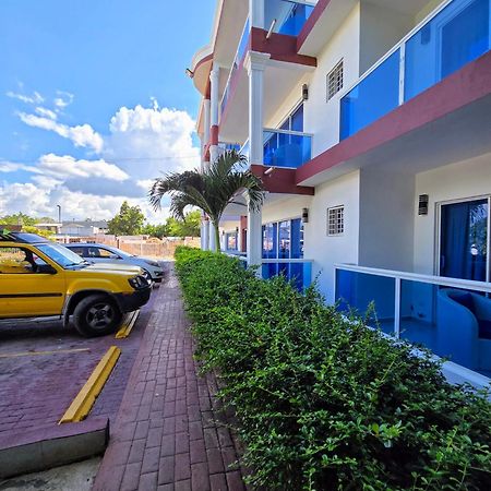Madome Aparta Hotel Pedernales Esterno foto