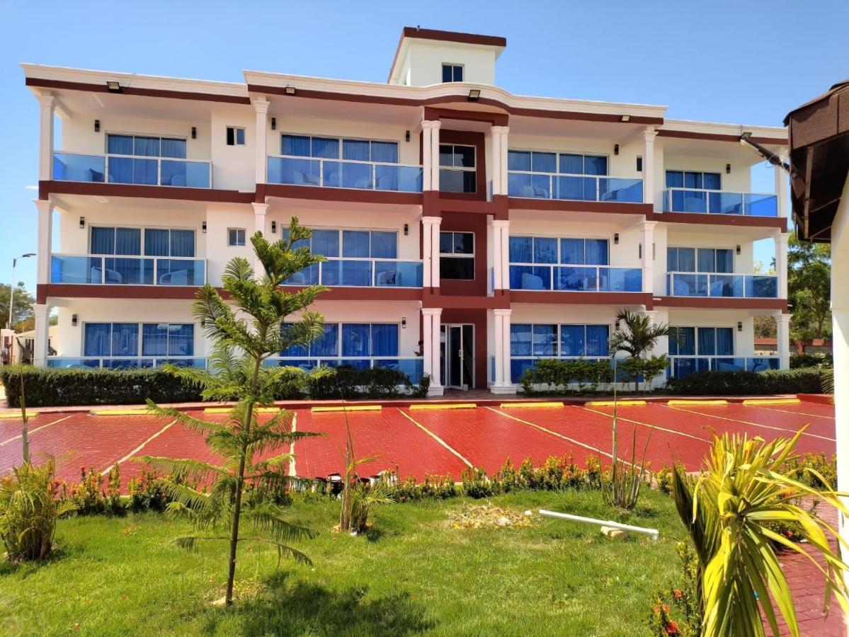 Madome Aparta Hotel Pedernales Esterno foto