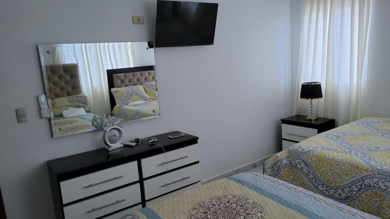 Madome Aparta Hotel Pedernales Esterno foto